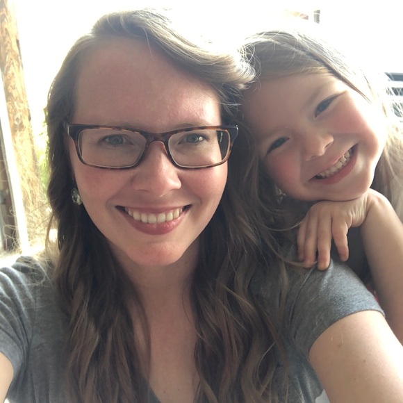 Meet your Posher, Dana - Picture 1 of 1